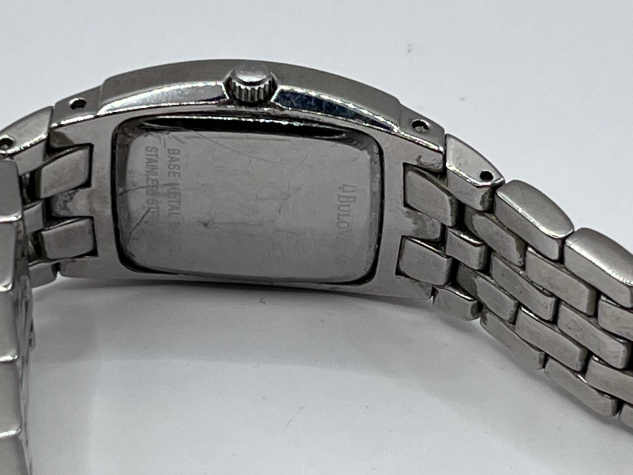 Caravelle by Bulova Classic Tank Series - Imagen 4