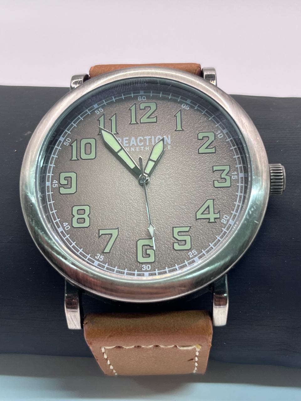 Kenneth Cole Reaction Casual Series