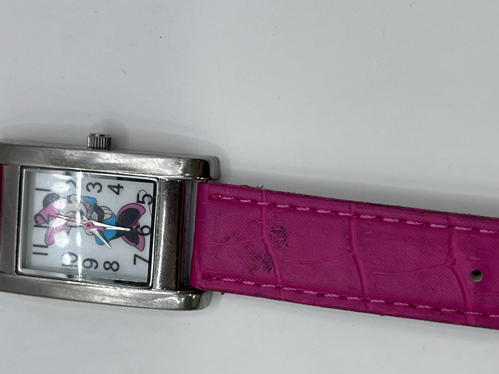 Disney Minnie Mouse Character Rectangular Pink Leather Watch - Imagen 4