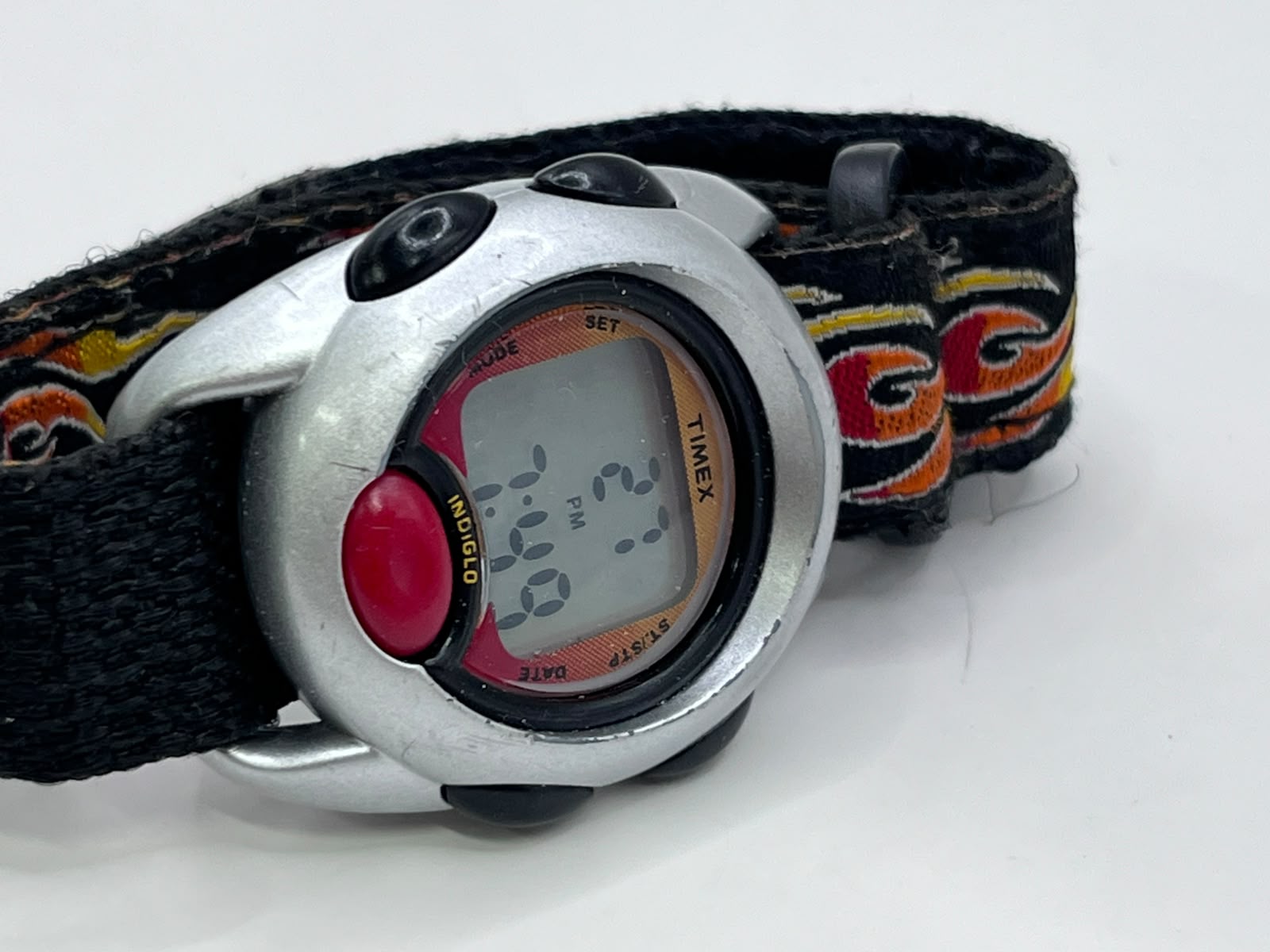 Timex Kids Digital Tribal Flame Tech 35mm Watch - Imagen 4