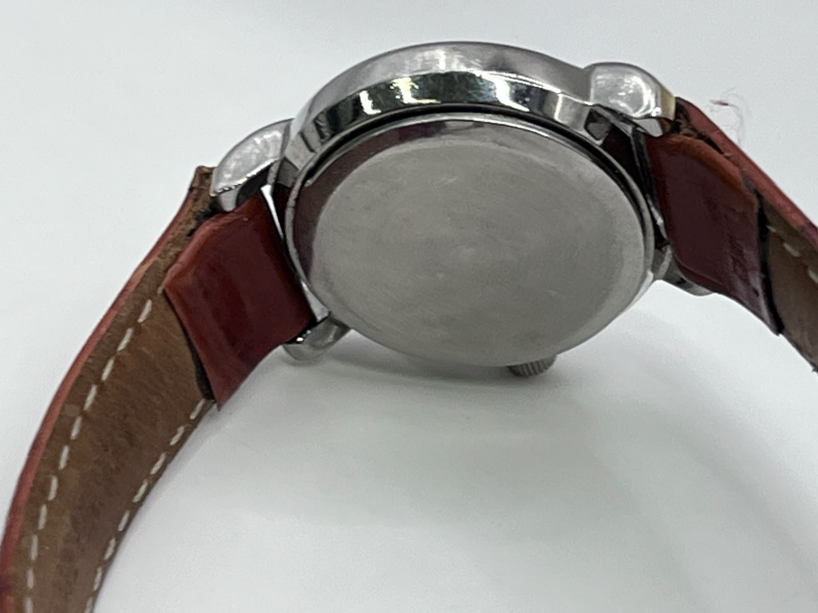 Guess Indiglo Classic Two-Tone Leather Watch - Imagen 5