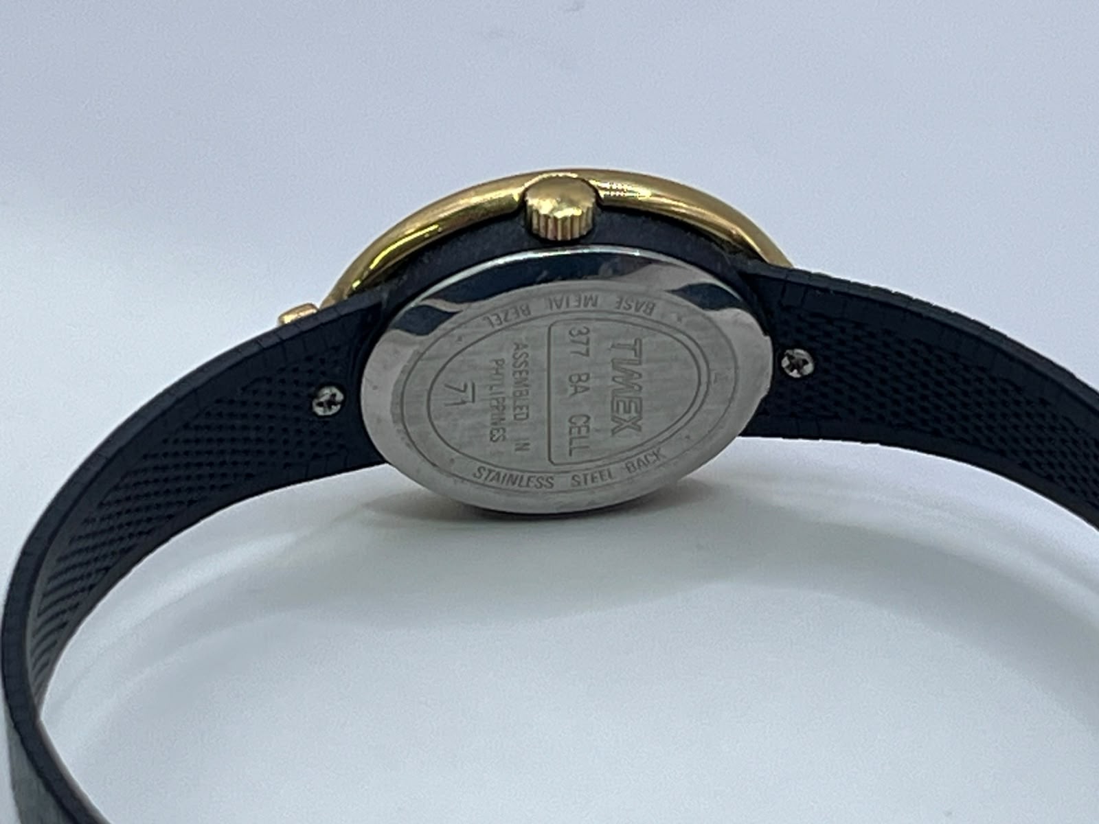 Timex Classic Oval Gold Tone Black Dial Watch - Imagen 3