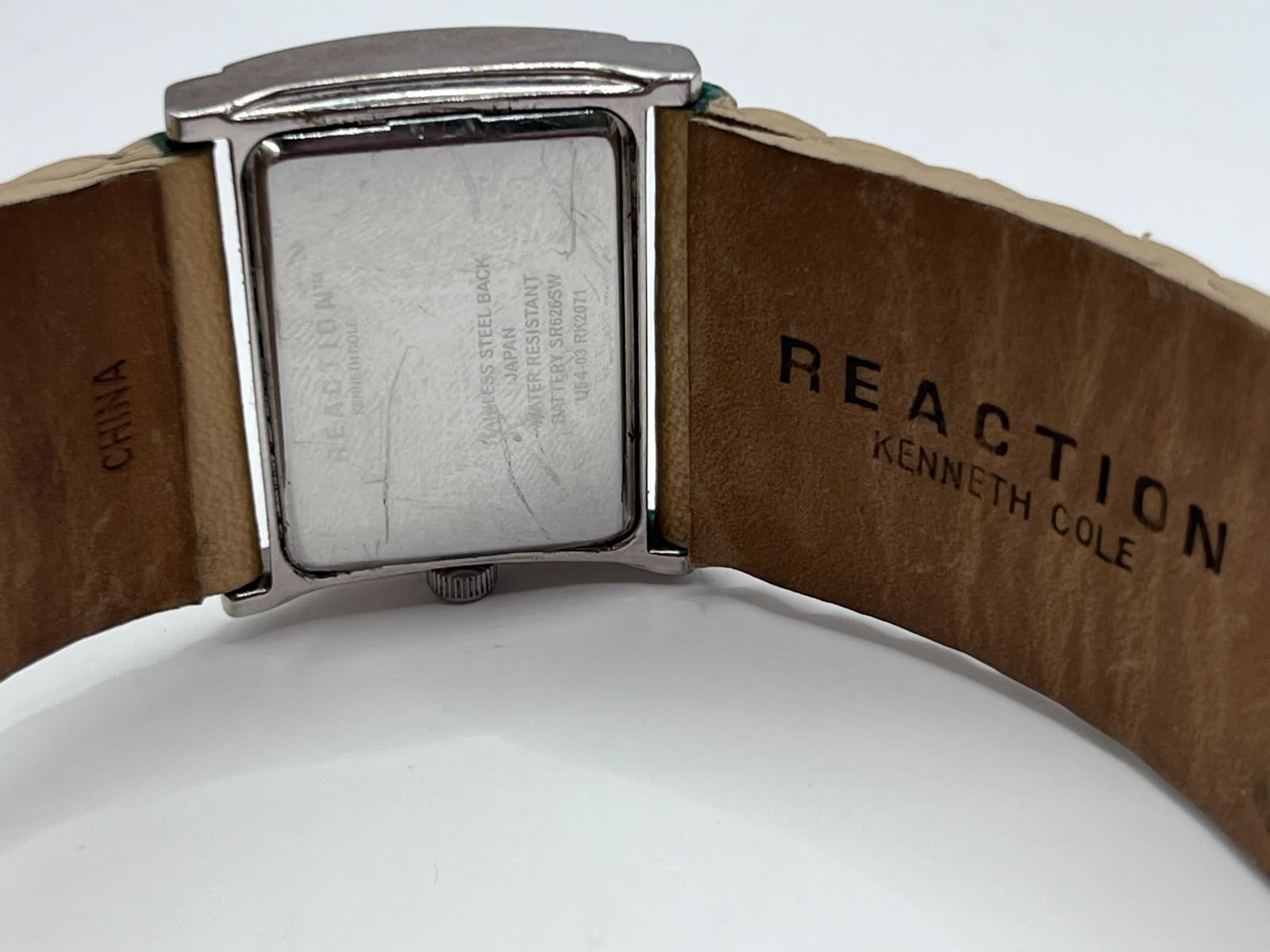 Kenneth Cole Reaction Ladies Square "Ribbed Strap" Series. - Imagen 4