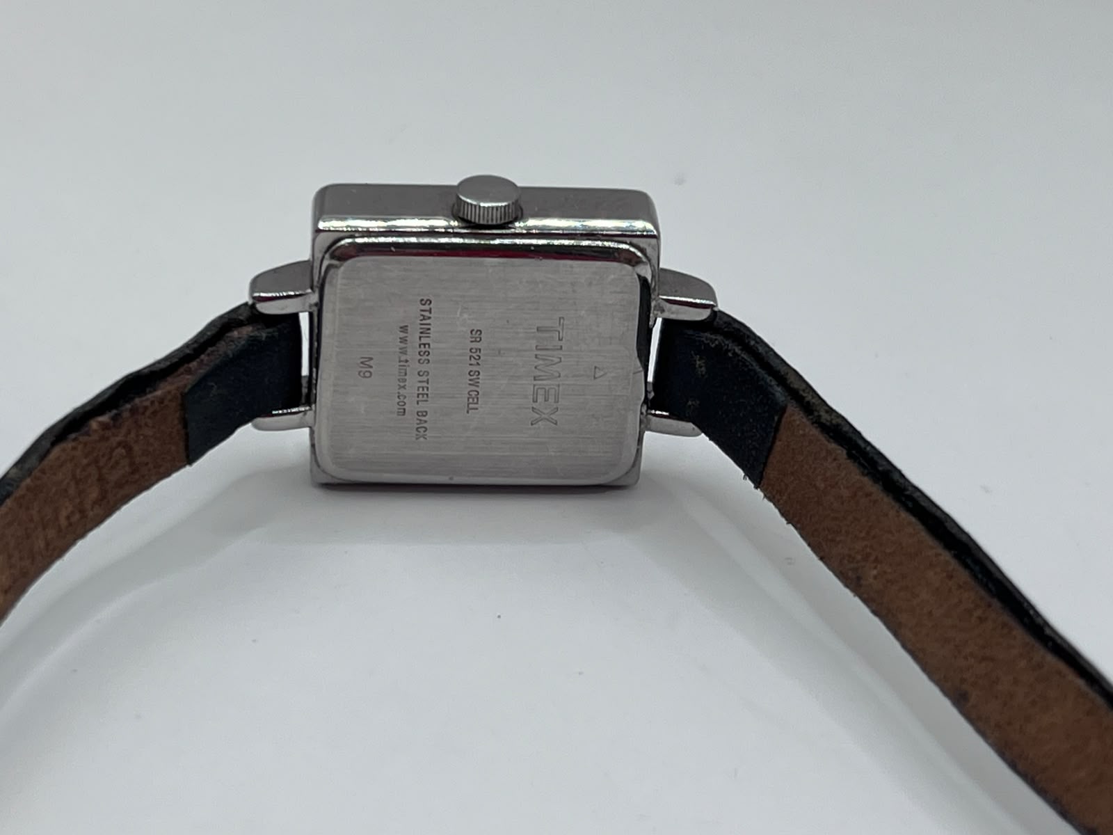 Timex Classic Square Tank Leather Strap T42181 / Addison SeriesĀ - Imagen 3