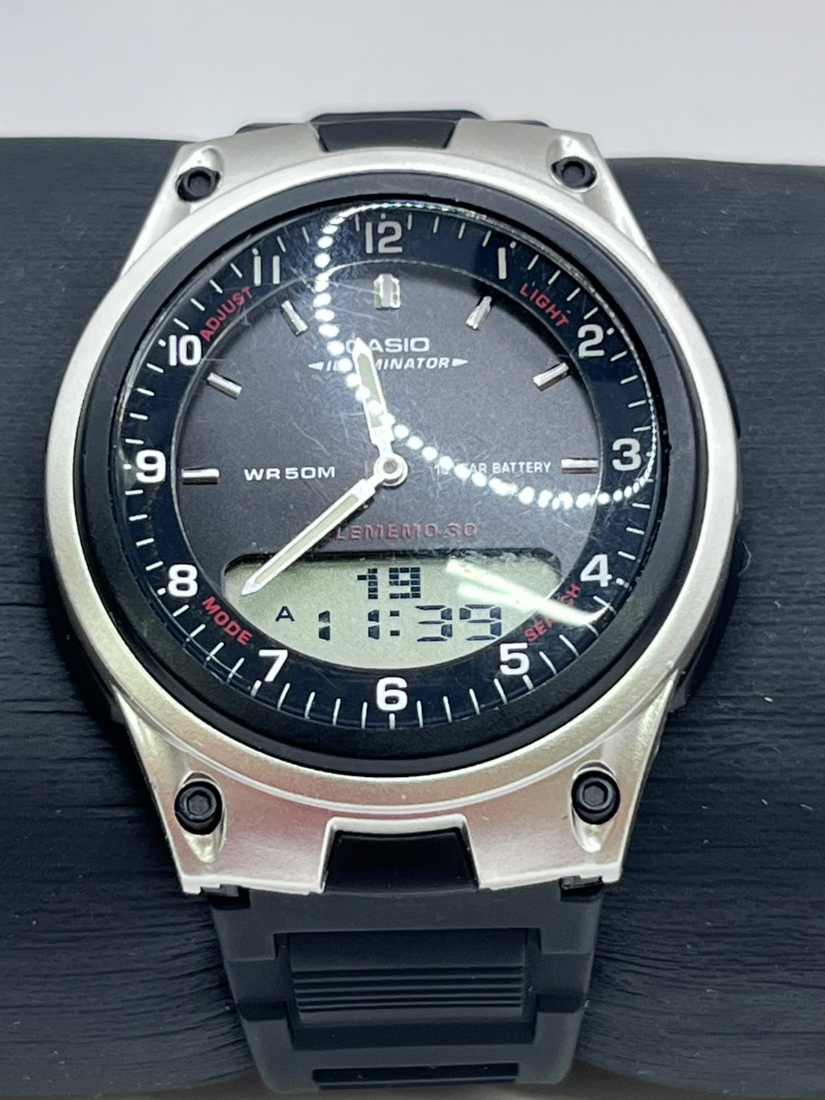 Casio Illuminator Ana-Digi (Modelo AW-80-1AV).