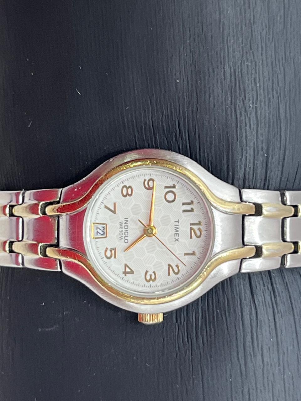 Timex Elevated Classics Two-Tone de Dama