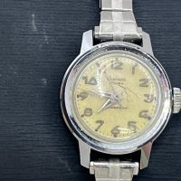 Reloj de cuerda manual Vantage por Hamilton