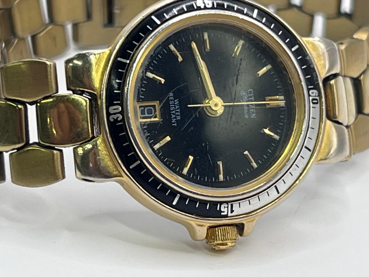 Citizen Quartz Elegance / Diver de los años 80-90 (Serie Vintage Mid-Size / Dama)