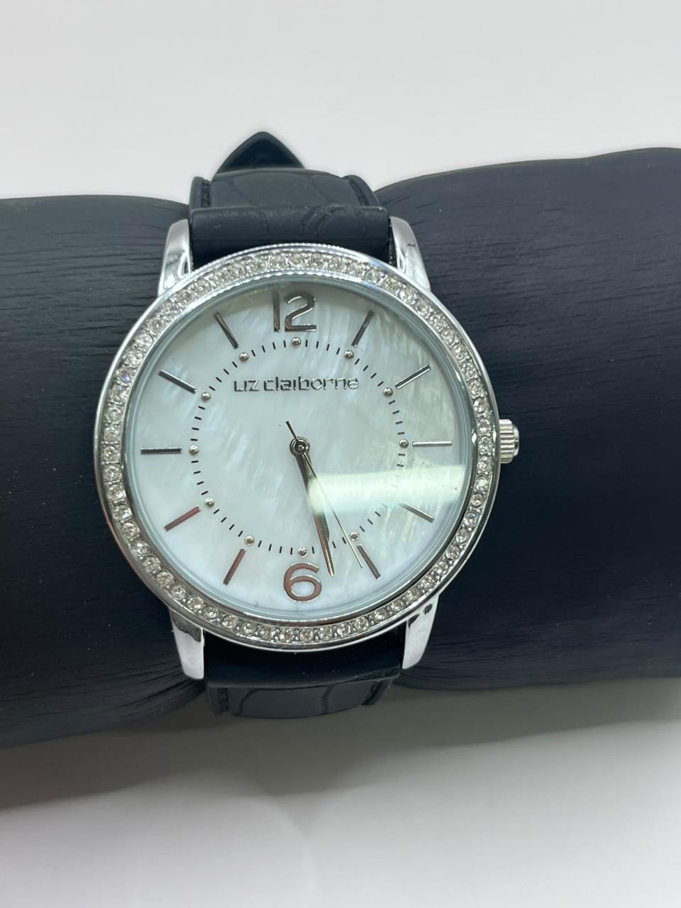 Liz Claiborne LC6010