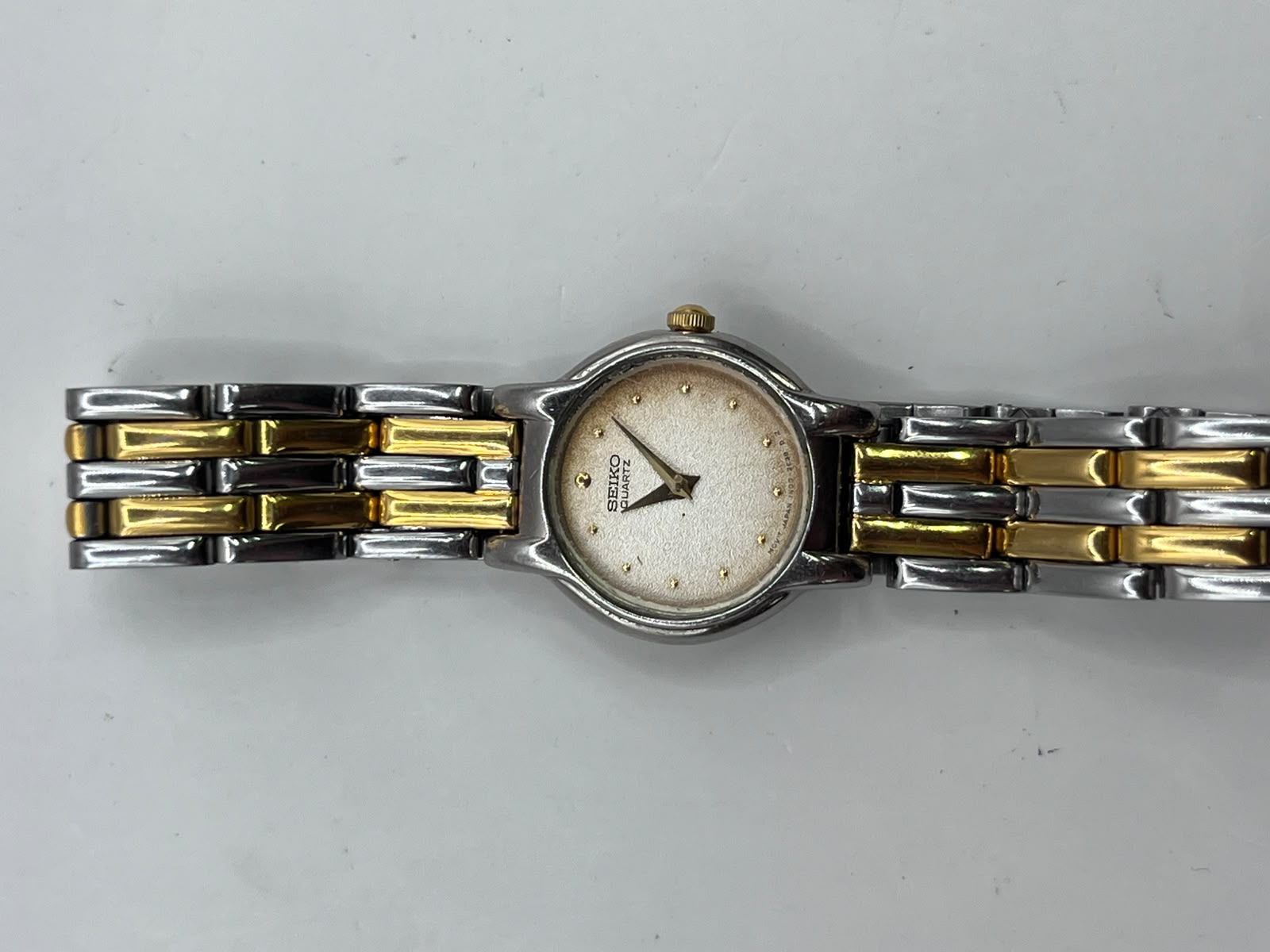 Seiko Quartz 1N00-0G69.