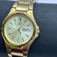 Citizen Quartz clásico con doble calendario