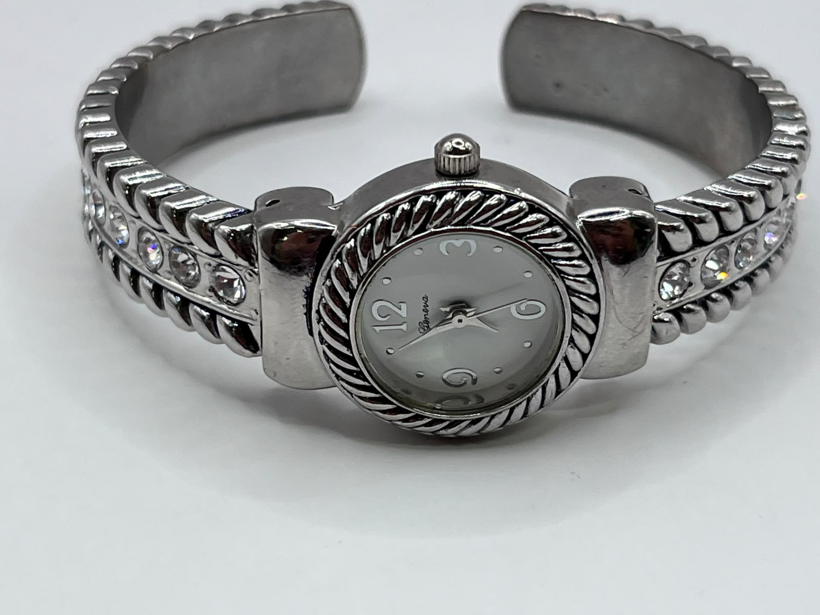 Geneva Cable Bangle Twisted Cuff - Imagen 3