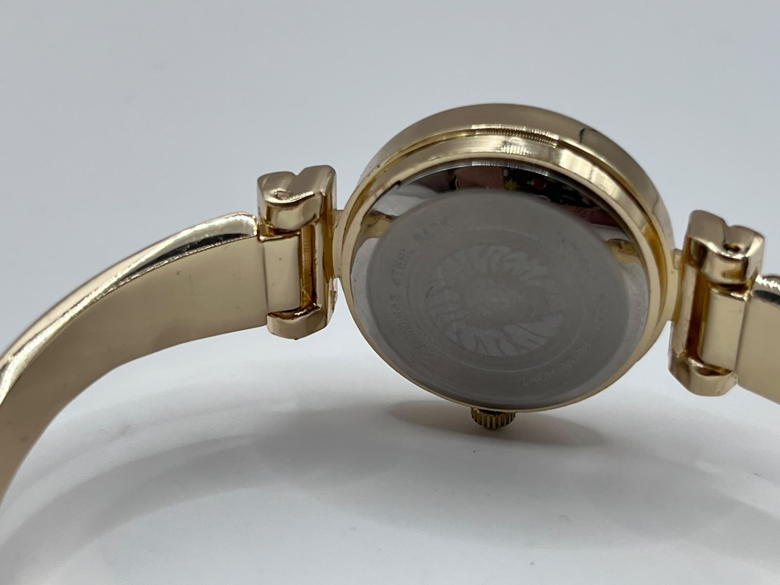 Anne Klein Premium Crystal Accented Bangle - Imagen 4