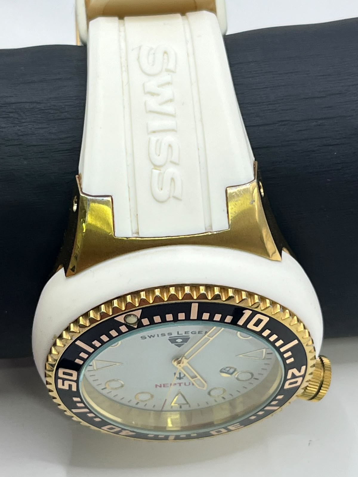 Swiss Legend Neptune White & Gold (SL-21818D) - Imagen 4