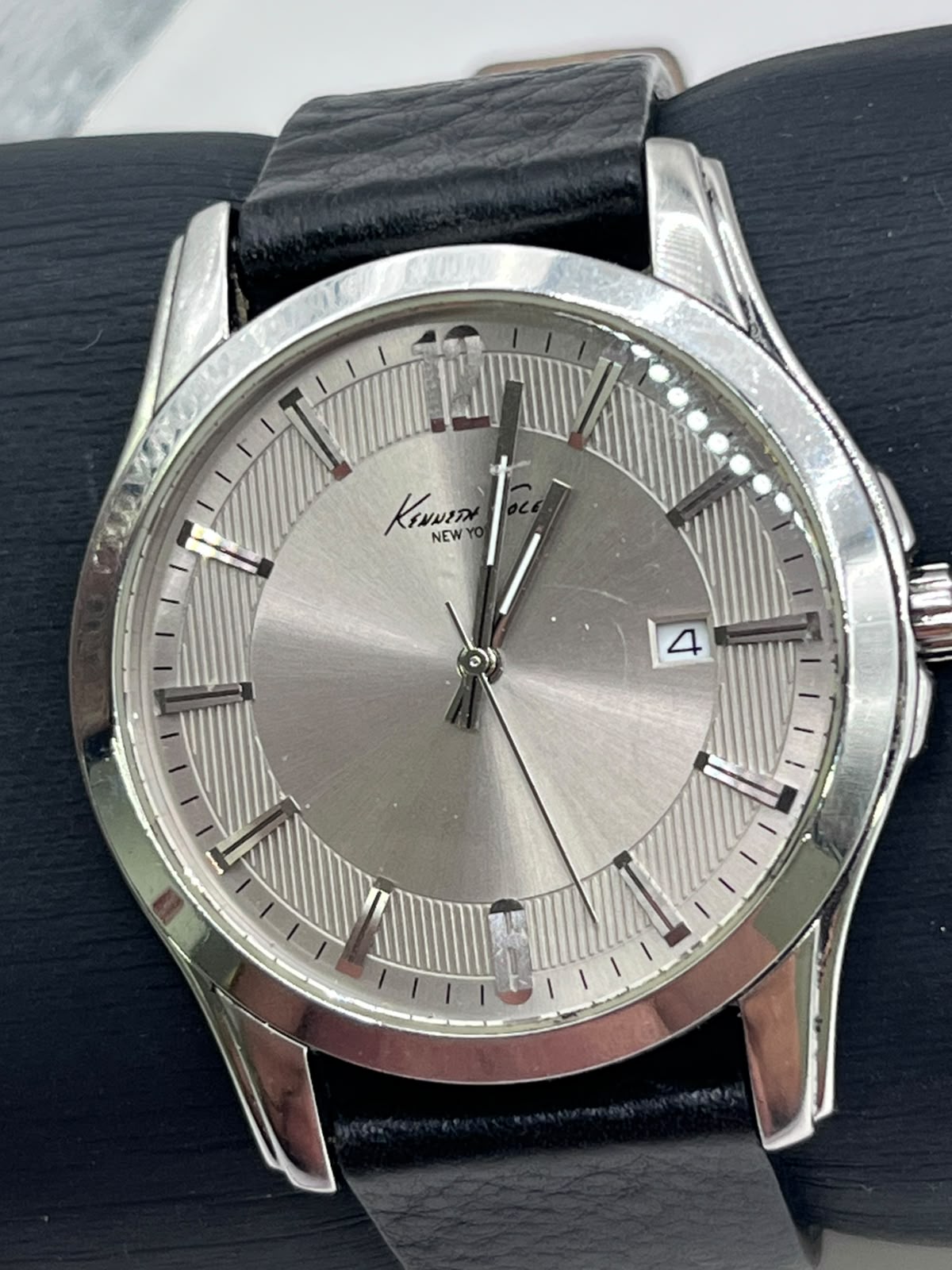 Kenneth Cole New York Classic Silver Date