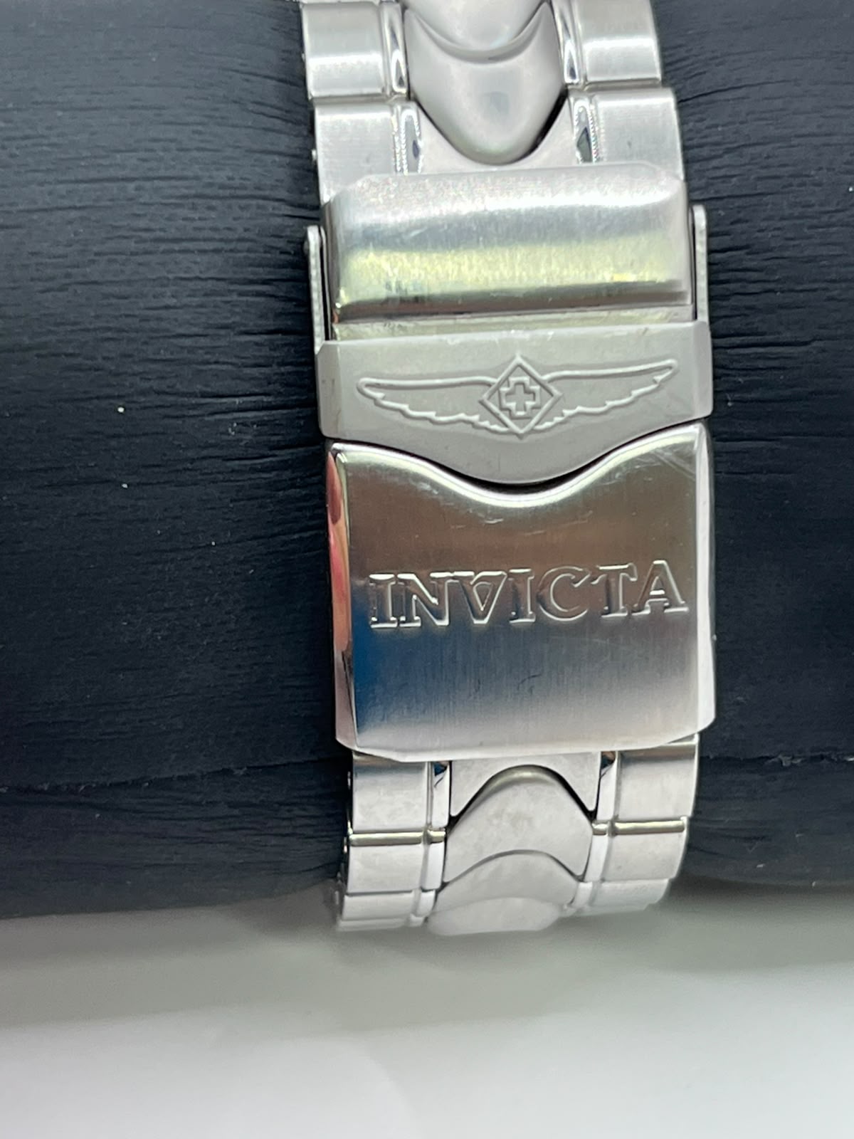 Invicta Reserve Venom - Imagen 5
