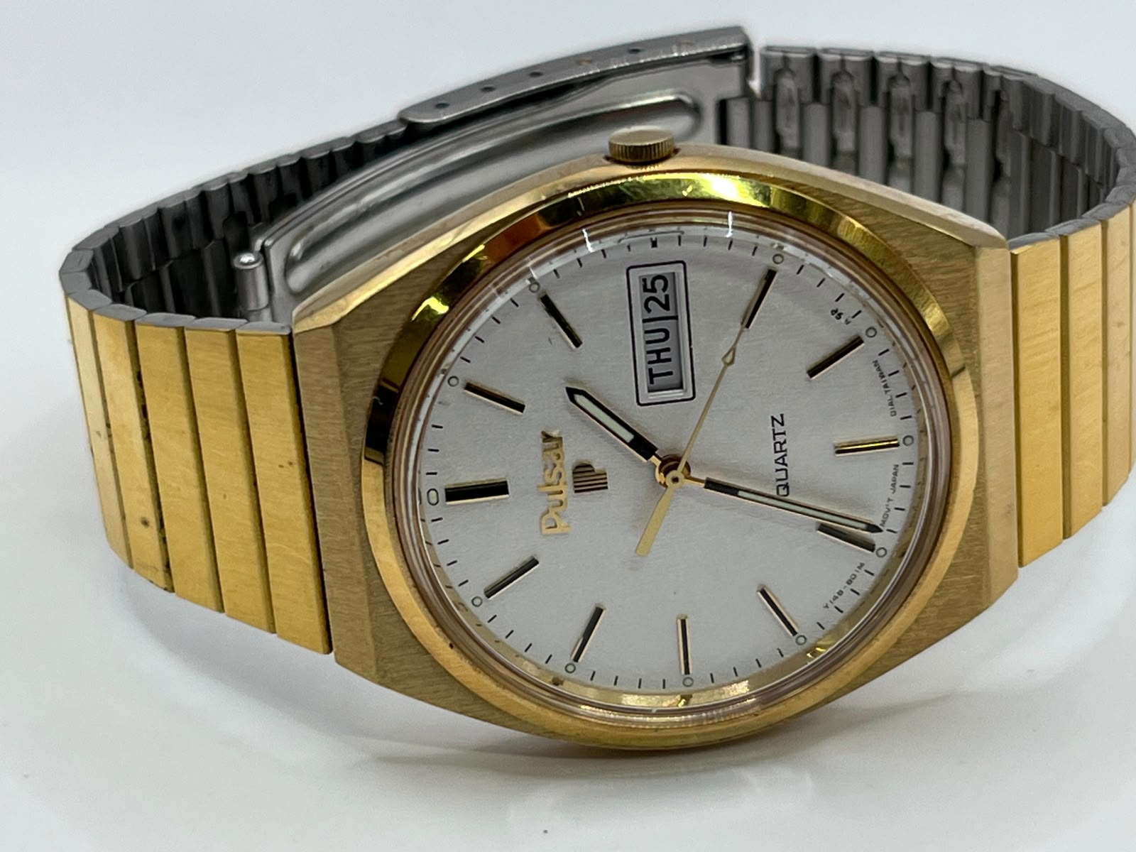 Pulsar Quartz Day-Date Vintage 1980s (Ref. V733-8A20) - Imagen 6