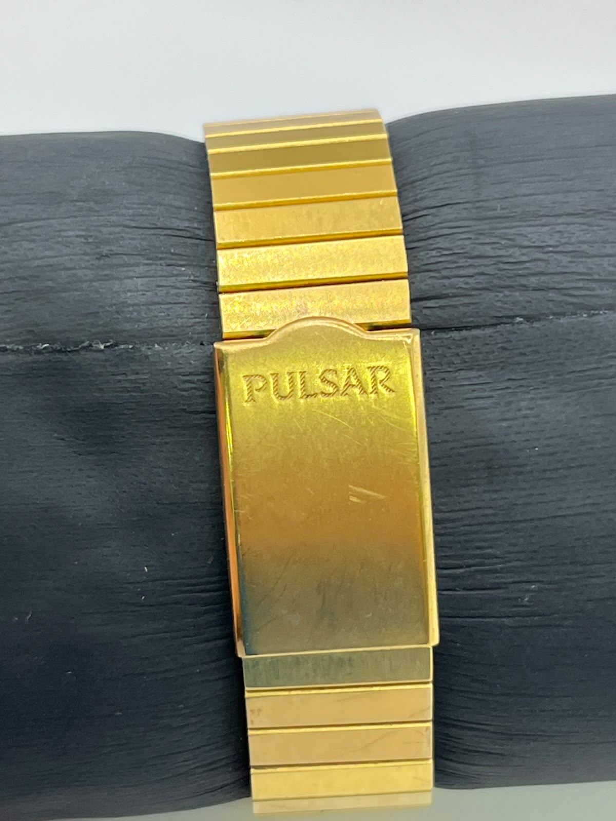 Pulsar Quartz Day-Date Vintage 1980s (Ref. V733-8A20) - Imagen 3