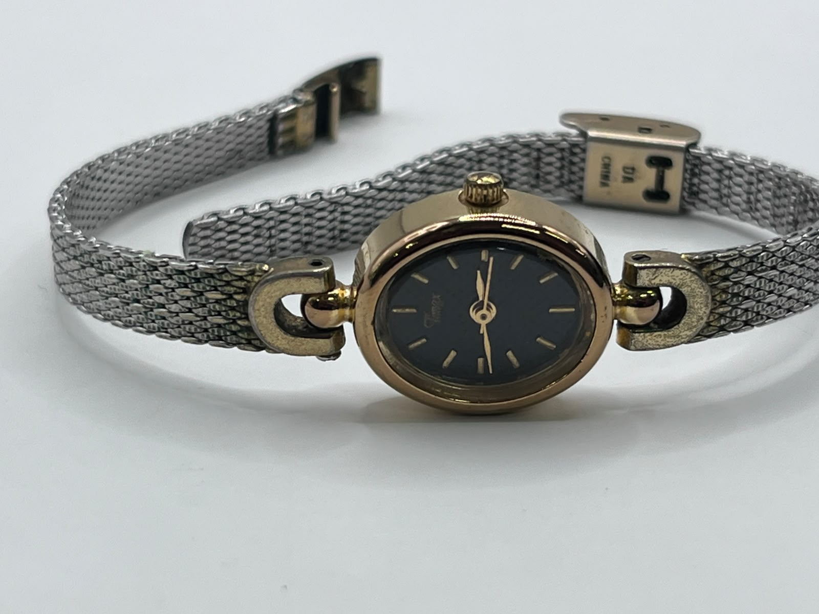 Timex Cavatina Oval Mesh Vintage